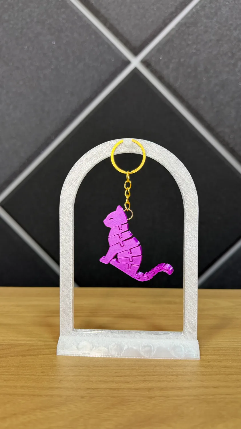 Chaveiro de gato articulado rosa impresso em 3D